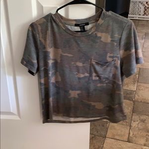 Short sleeve crop top